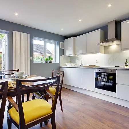 14 Oxford Mews - 5 Star Living For Up To 10 People Villa Southampton Exterior photo
