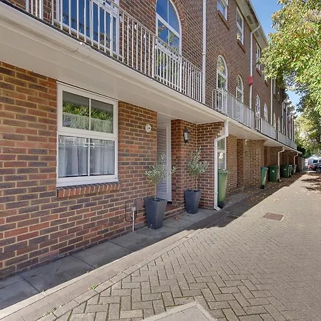 14 Oxford Mews - 5 Star Living For Up To 10 People Villa Southampton Exterior photo